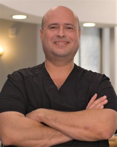 Portrait of Dr. Carrero Implantology